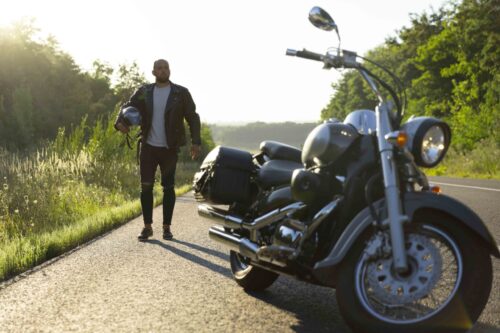 Cómo señalizar, y qué debemos hacer, en caso de tener un accidente o avería con nuestra moto